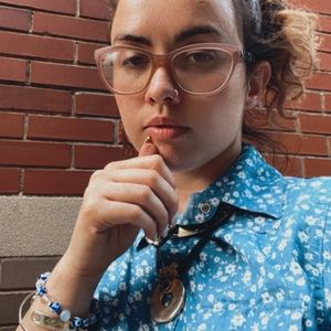 Meet your Posher, Maeve